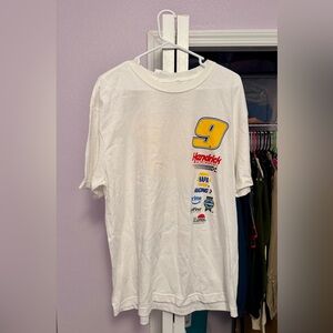 Chase Elliott Hendricks Motor Sports #9 Men’s White Medium  Tshirt. NWOT